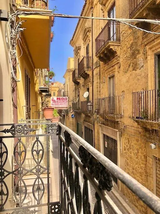 Il Mandorlo Villa Naro Italy